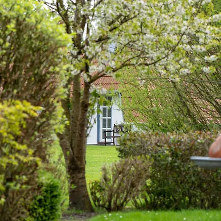 Lilli Marleen 7-14 *